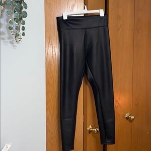 Express faux leather leggings size M